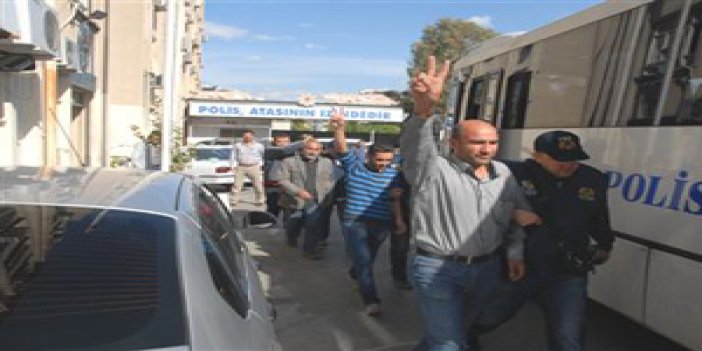 İzmir'de Terör Operasyonu: 22 Gözaltı