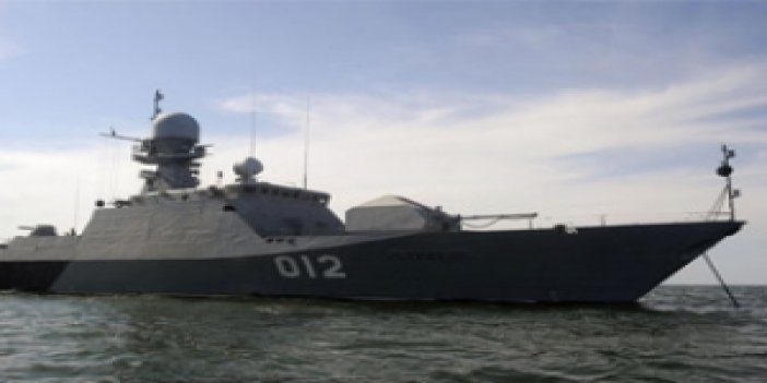 Rus savaş gemileri İran'a demirleyecek