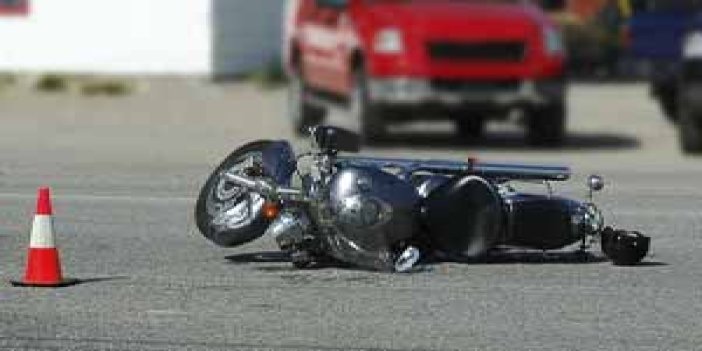 Otomobil Motosiklete Çarptı: 2 Ölü