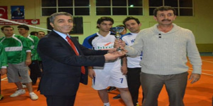 Trabzon'da veleybol turnuvası sona erdi