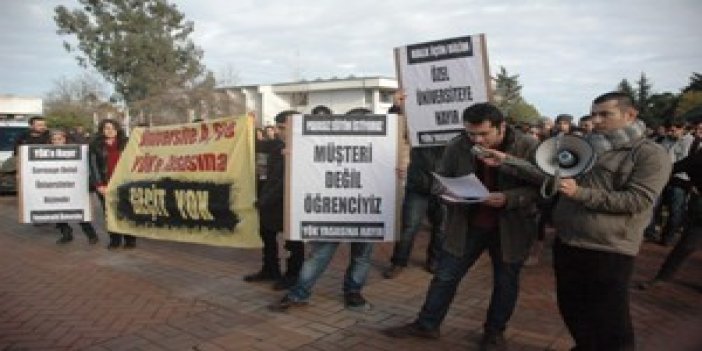 KTÜ'de öğrenciler tasarıyı protesto etti