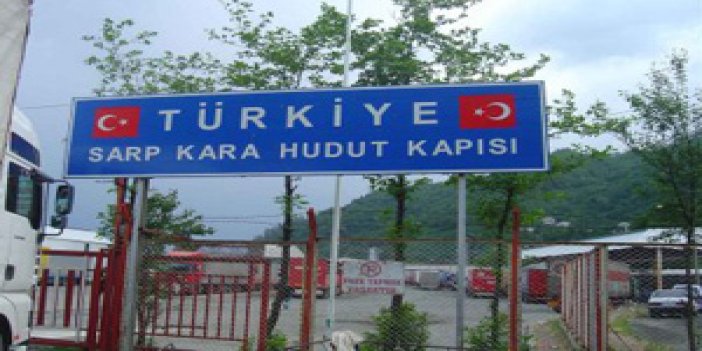 Gürcü askerleri Türk Polislerini yaraladı