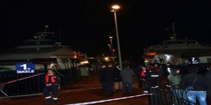 Tanker ve deniz otobüsü çarpıştı