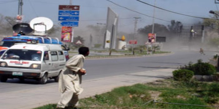 Pakistan'da saldırı: 64 ölü