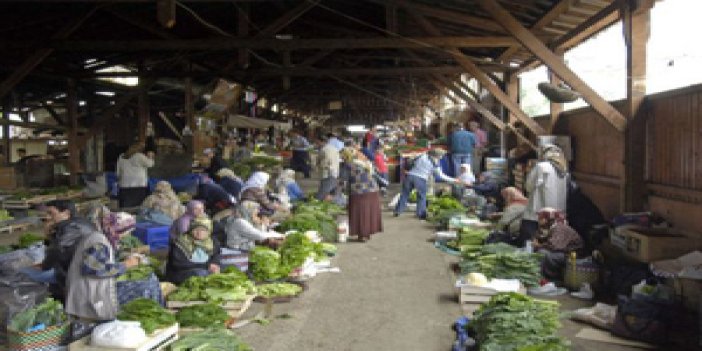 Trabzon'da bu pazarın esnafı kadınlar
