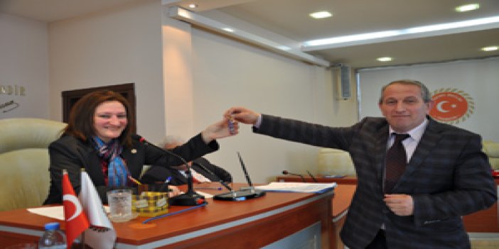 Trabzon İl genel meclisi kadına emanet