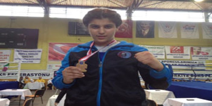 Sürmeneli Busenaz Türkiye şampiyonu oldu