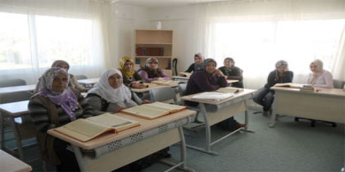 CHP'li Belediye'den Kur'ân kursu açılışı