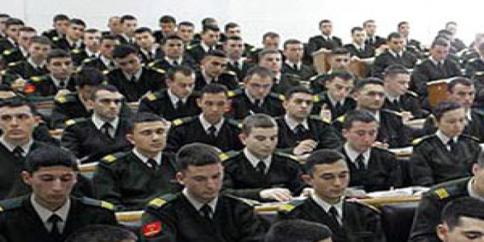 Kur'an-ı Kerim ve Kürtçe askeri okullarda