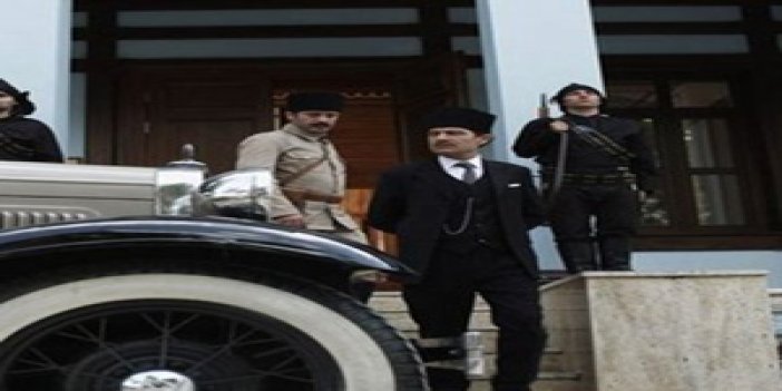 Atatürk kabadayı gibi gösterildi