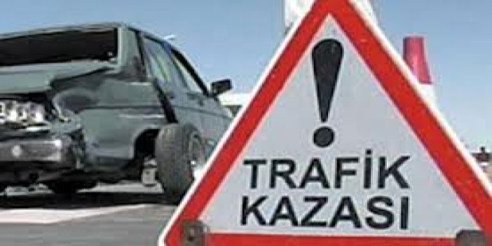 Tır devrildi Trabzon yolu kapandı