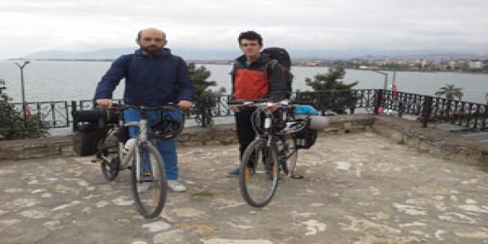 Bisikletleri ile Karadeniz'e geldiler
