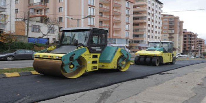 Trabzon'da 1 ayda 20 bin ton asfalt serildi