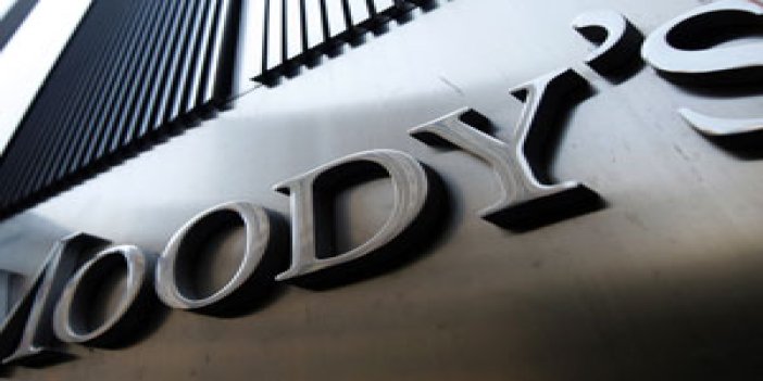 Moody's, Türkiye'nin notunu artırdı