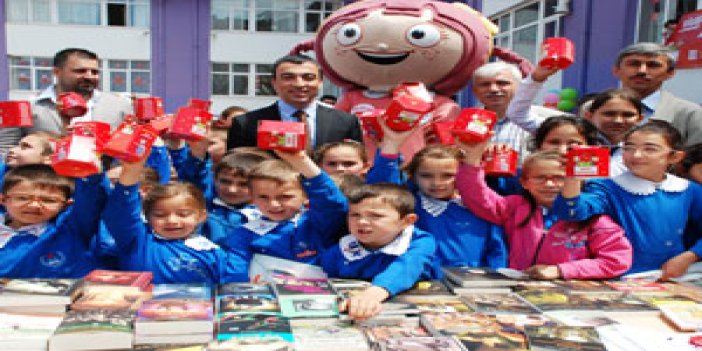 Trabzon'da Öğrenciler kitapla buluştu