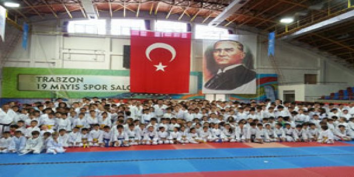 Trabzon'da Karate sempozyumu