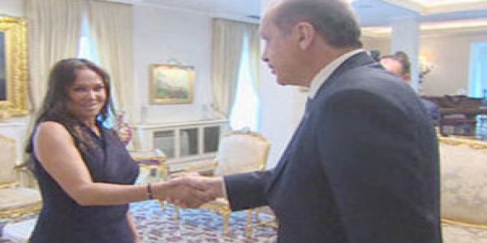 Hülya Avşar Başbakan ile görüştü