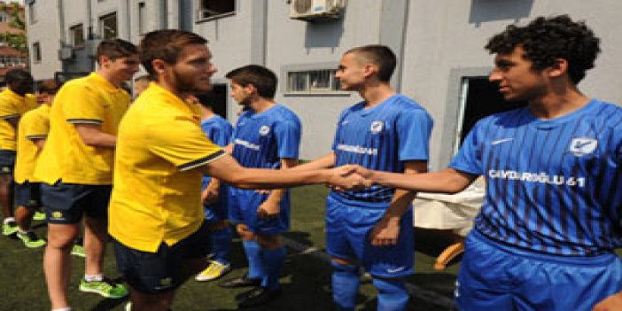 Trabzon'da U20 öncesi futbolcular kaynaştı