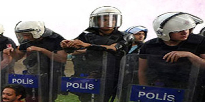 Polise Gezi ikramiyesi!