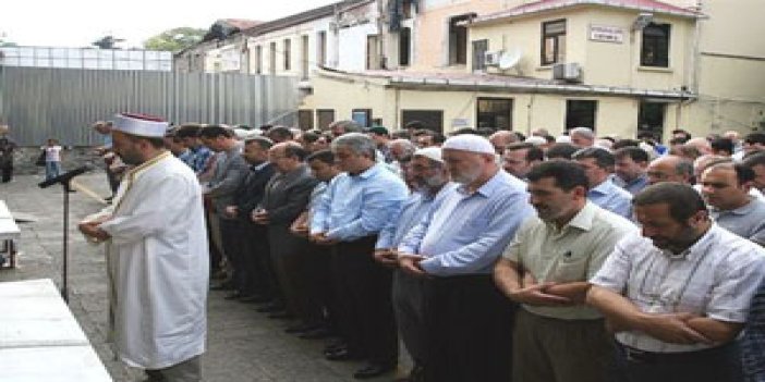 Trabzon'da gıyabi cenaze namazı kılındı