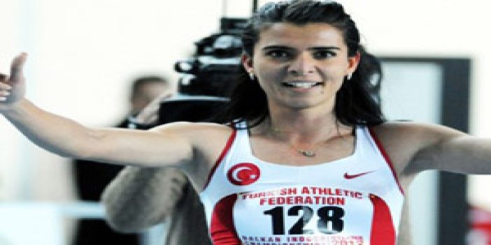 Türk atlet altın madalyanın sahibi oldu!