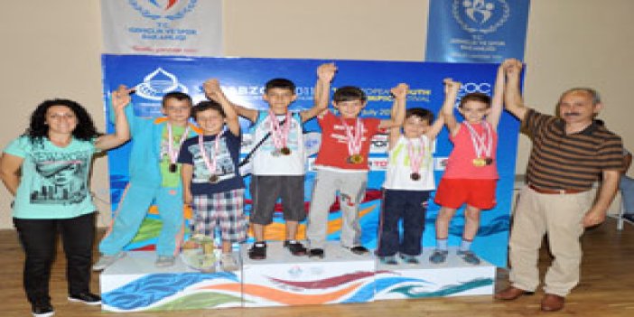 Trabzon'da minik sporcular yarıştı