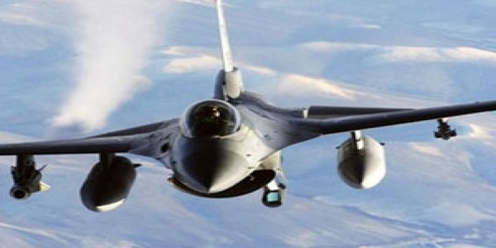 'İsrail uçakları Suriye'yi bombaladı'