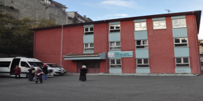 Trabzon'da tartışmalı okul