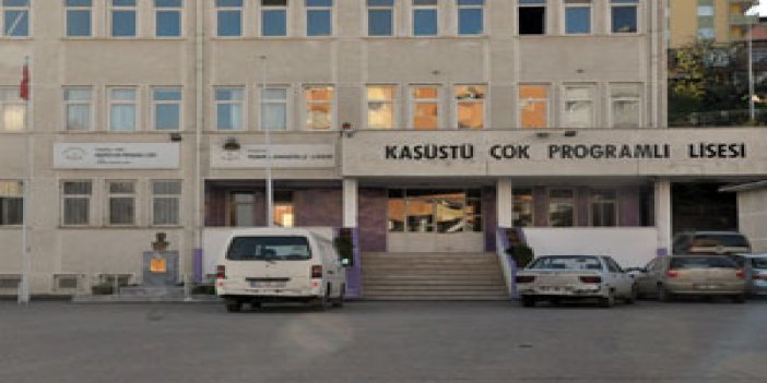 Trabzon'da okul karmaşası! Bir bina iki okul...