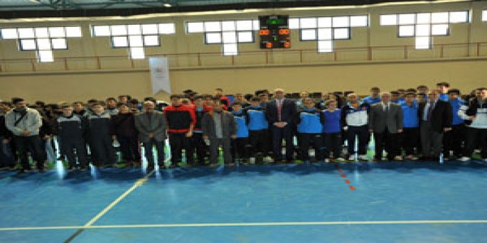 Trabzon'da futsal müsabakaları başladı