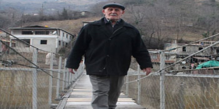Trabzon'da kendi köprüsünü kendi yaptı