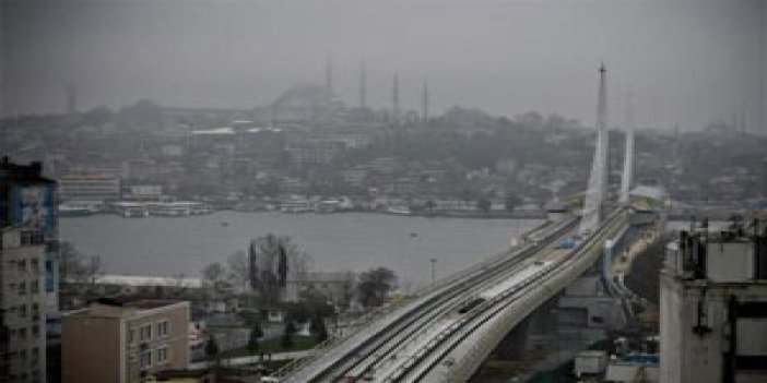 Türkiye'nin ilk metro köprüsü açıldı