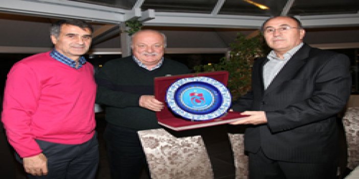 Trabzon eski emniyet müdürü maçta tartıştı