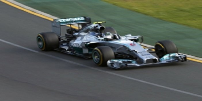 İlk yarışın galibi Rosberg!
