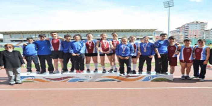 Trabzon Takımları madalyaları bırakmıyor