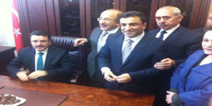 Trabzon'da yeni Başkan koltuğuna oturdu
