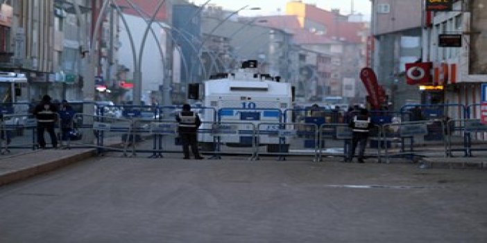 Adana'da polislere hapis cezası!