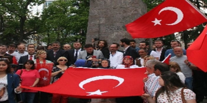 Trabzon bayrağı için yürüdü!