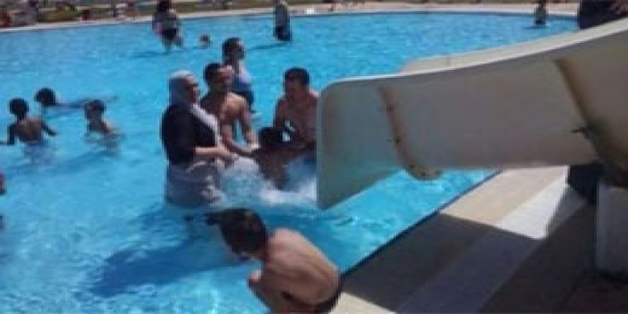 İspanya'da Müslüman kadın havuzdan çıkartıldı!