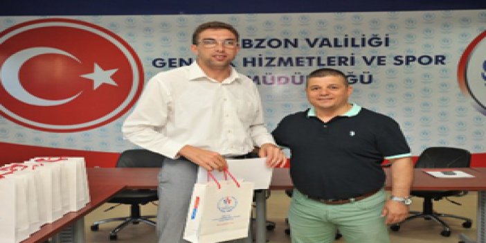 Trabzon'da görme engelliler sertifikalarını aldı!