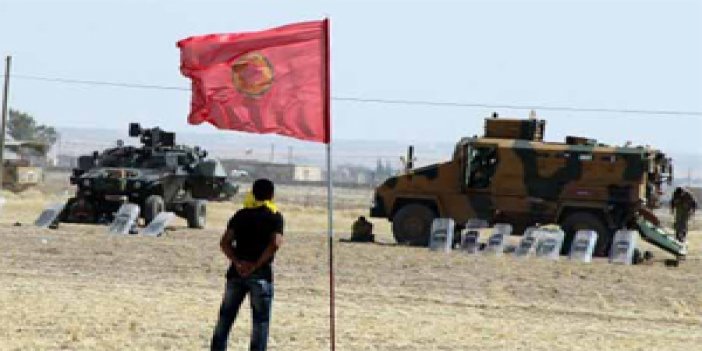 Suriye sınırına PKK bayrağı