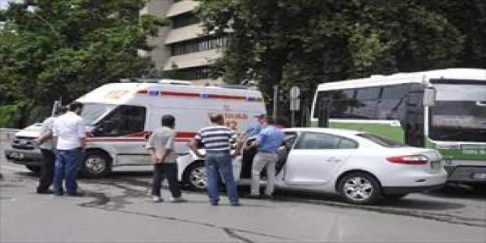 Hasta Almaya Giden Ambulans Kaza Yaptı