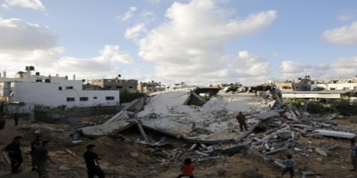 İsrail'den Gazze'ye bombardıman