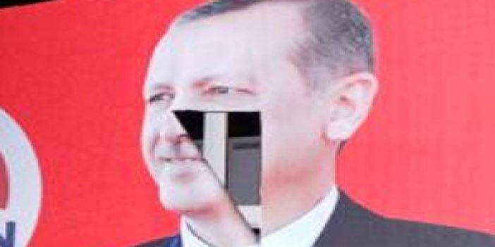 Erdoğan afişleri yırtıldı