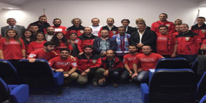2 Alman'ın Trabzonspor sevgisi AKUT'a yaradı