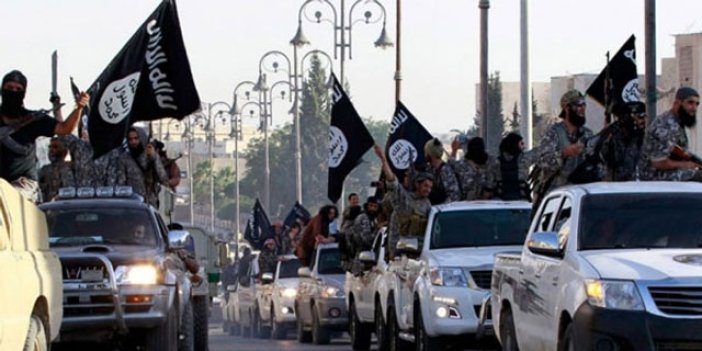 IŞİD dört koldan saldırdı