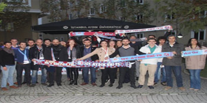 O oyuncular Trabzonsporlular ile buluştu