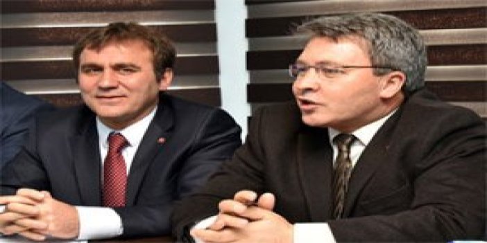 "Gümüşhane'ye Trabzon'un ilçesi muamelesi yapılıyor"