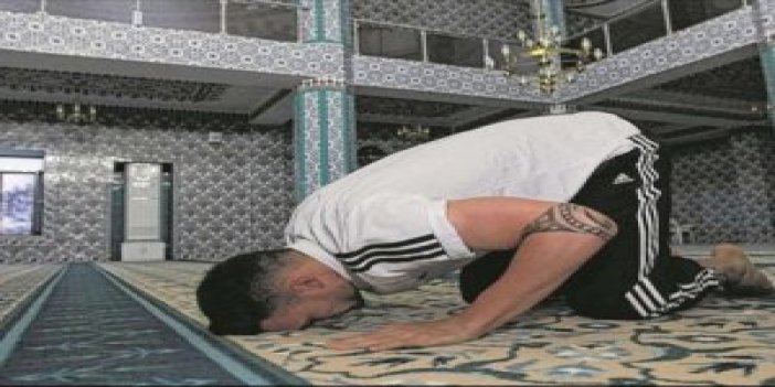 Alman futbolcu Müslüman oldu