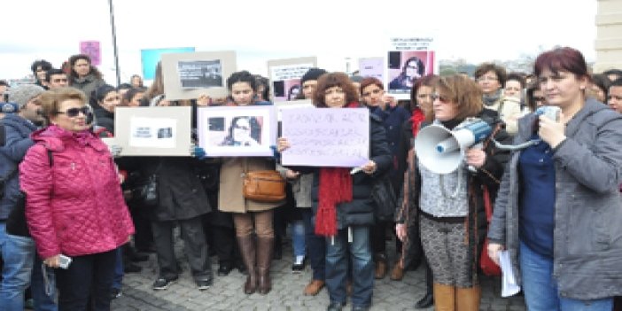 Özgecan protestosunda kadın-erkek gerginliği
